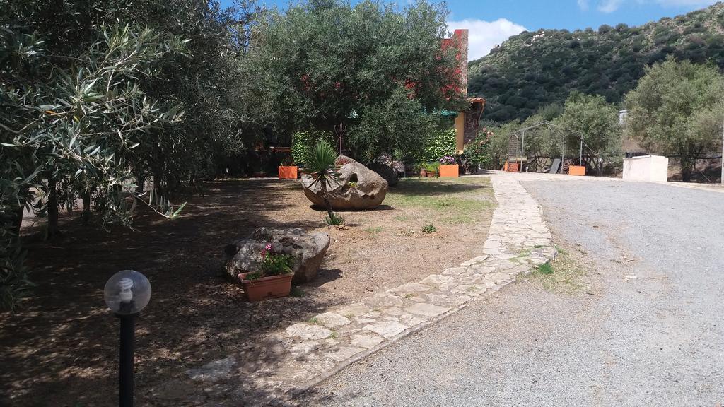 Sumindulau Bed & Breakfast Torre delle Stelle Eksteriør bilde